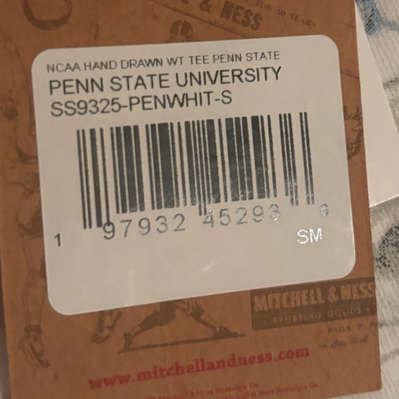 Travis Scott college merch - Picture 2 of 4